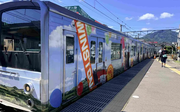 A Fujikyu Railway local train bound for Kawaguchiko